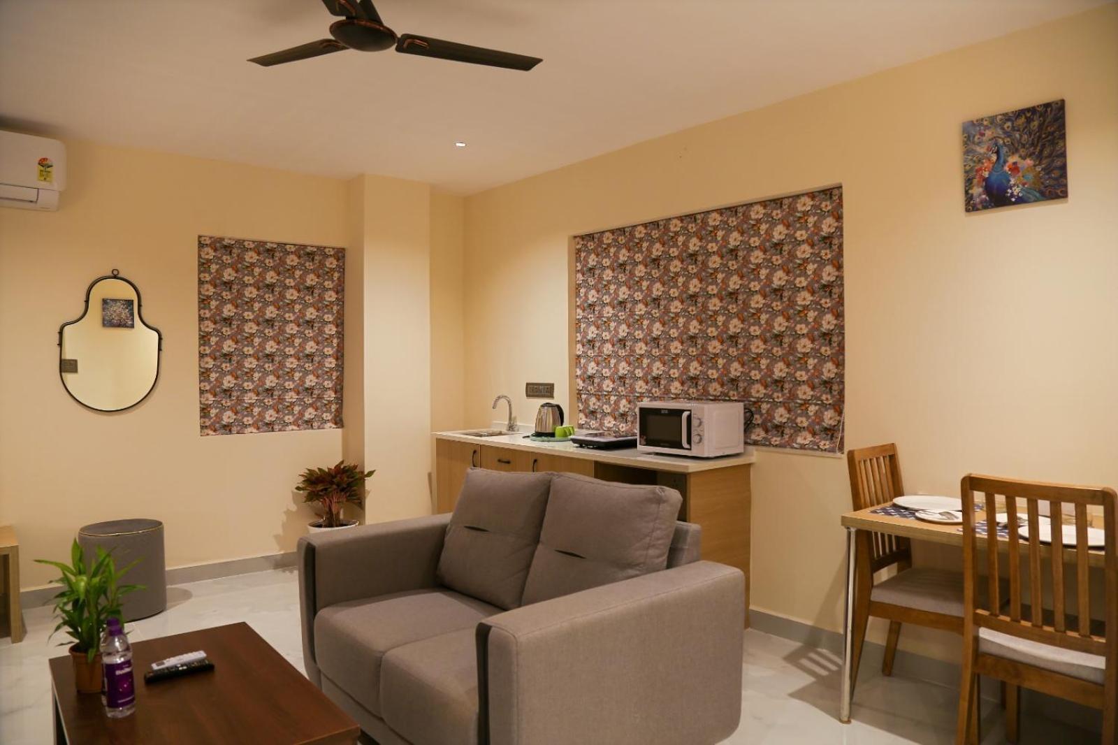 Lumis Studio Apartment Haydarabad Dış mekan fotoğraf